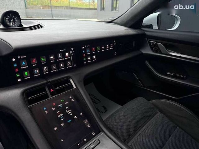 Порше Тайкан, объемом двигателя 0 л и пробегом 43 тыс. км за 71000 $, фото 17 на Automoto.ua