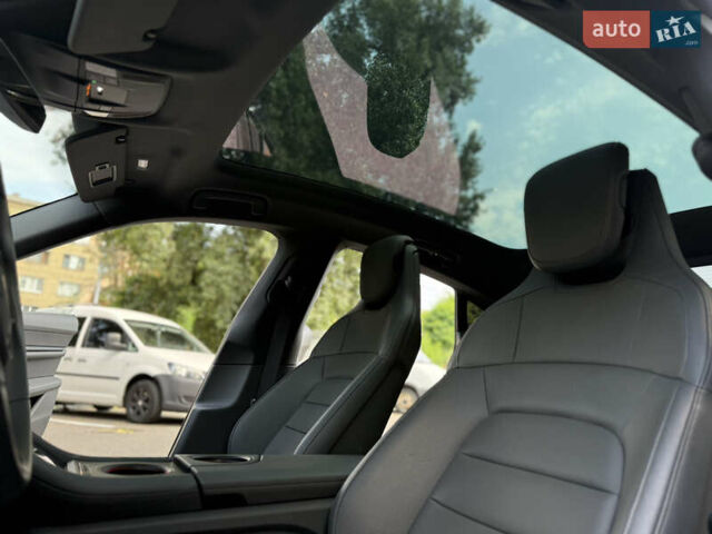 Порше Тайкан, об'ємом двигуна 0 л та пробігом 115 тис. км за 48500 $, фото 18 на Automoto.ua