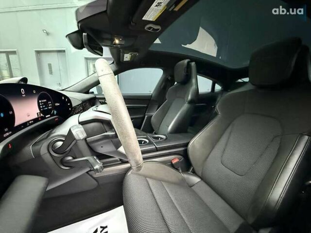 Порше Тайкан, объемом двигателя 0 л и пробегом 43 тыс. км за 71000 $, фото 16 на Automoto.ua