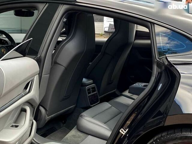 Порше Тайкан, объемом двигателя 0 л и пробегом 119 тыс. км за 54999 $, фото 12 на Automoto.ua