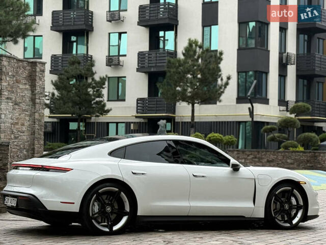 Порше Тайкан 2020 в Киеве на Automoto.ua Порше Тайкан, объемом двигателя 0 л и пробегом 95 тыс. км за 52999 $, фото 17 на Automoto.ua