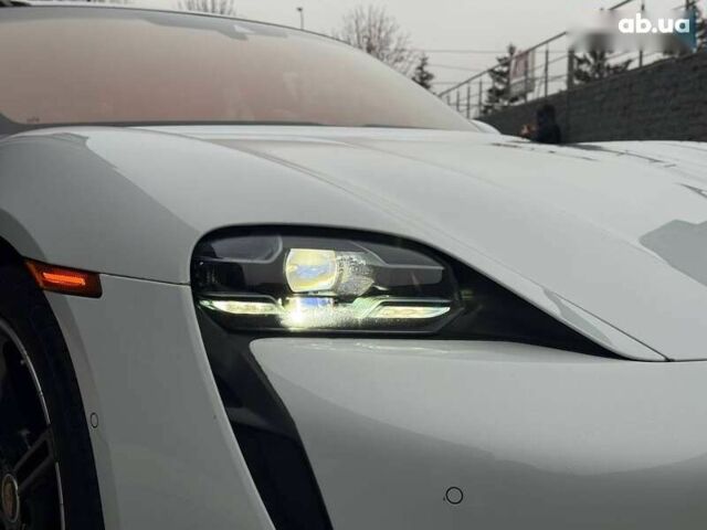 Порше Тайкан, объемом двигателя 0 л и пробегом 43 тыс. км за 71000 $, фото 1 на Automoto.ua