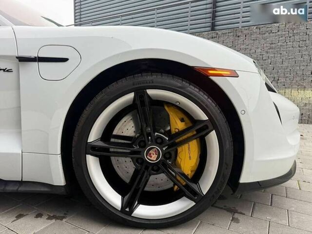 Порше Тайкан, объемом двигателя 0 л и пробегом 43 тыс. км за 71000 $, фото 11 на Automoto.ua