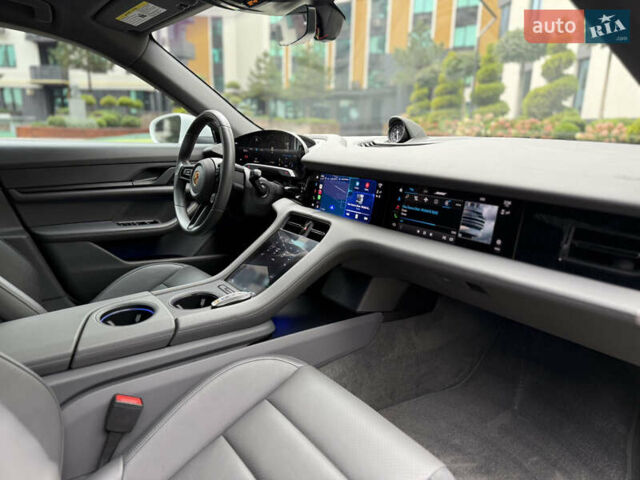 Порше Тайкан 2020 в Киеве на Automoto.ua Порше Тайкан, объемом двигателя 0 л и пробегом 95 тыс. км за 52999 $, фото 21 на Automoto.ua