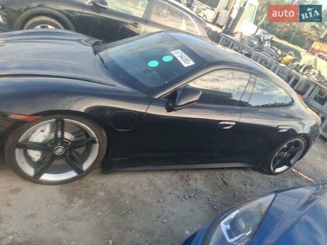 Порше Тайкан, объемом двигателя 0 л и пробегом 60 тыс. км за 42000 $, фото 1 на Automoto.ua