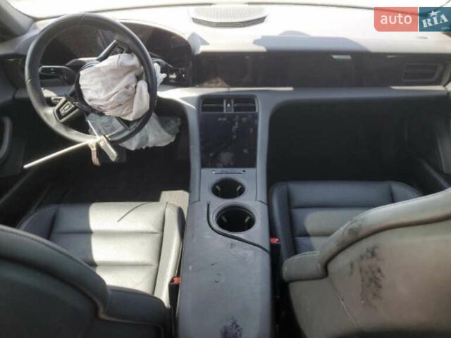 Порше Тайкан, объемом двигателя 0 л и пробегом 65 тыс. км за 43000 $, фото 6 на Automoto.ua
