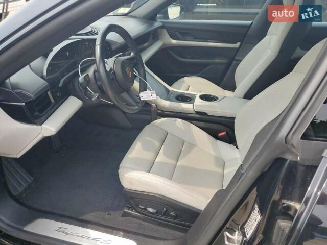 Порше Тайкан, об'ємом двигуна 0 л та пробігом 54 тис. км за 25200 $, фото 6 на Automoto.ua