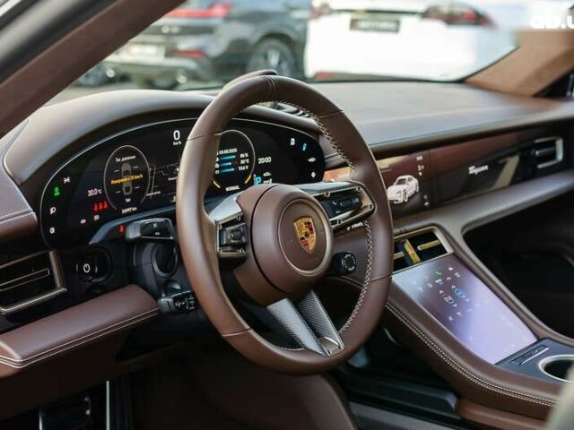 Порше Тайкан, объемом двигателя 0 л и пробегом 28 тыс. км за 117777 $, фото 21 на Automoto.ua
