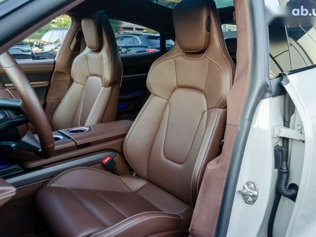 Порше Тайкан, объемом двигателя 0 л и пробегом 28 тыс. км за 117777 $, фото 29 на Automoto.ua