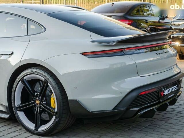 Порше Тайкан, объемом двигателя 0 л и пробегом 28 тыс. км за 117777 $, фото 13 на Automoto.ua