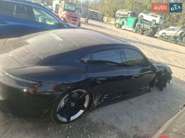 Порше Тайкан, объемом двигателя 0 л и пробегом 60 тыс. км за 42000 $, фото 5 на Automoto.ua