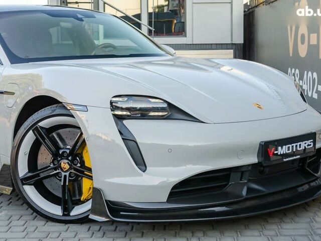 Порше Тайкан, объемом двигателя 0 л и пробегом 28 тыс. км за 117777 $, фото 10 на Automoto.ua