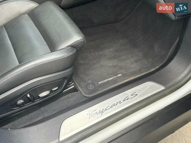 Порше Тайкан, об'ємом двигуна 0 л та пробігом 17 тис. км за 58100 $, фото 32 на Automoto.ua