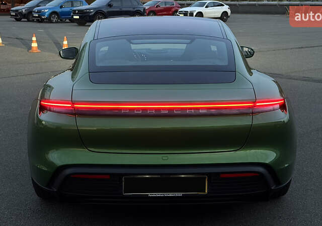 Порше Тайкан, объемом двигателя 0 л и пробегом 54 тыс. км за 67000 $, фото 14 на Automoto.ua