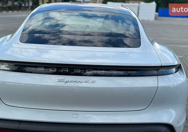 Порше Тайкан, об'ємом двигуна 0 л та пробігом 17 тис. км за 58100 $, фото 15 на Automoto.ua