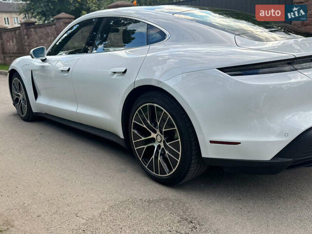 Порше Тайкан, об'ємом двигуна 0 л та пробігом 17 тис. км за 58100 $, фото 9 на Automoto.ua