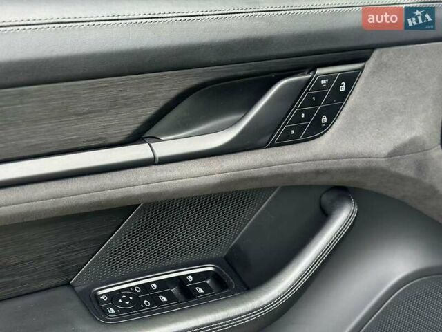 Порше Тайкан, об'ємом двигуна 0 л та пробігом 35 тис. км за 99999 $, фото 55 на Automoto.ua