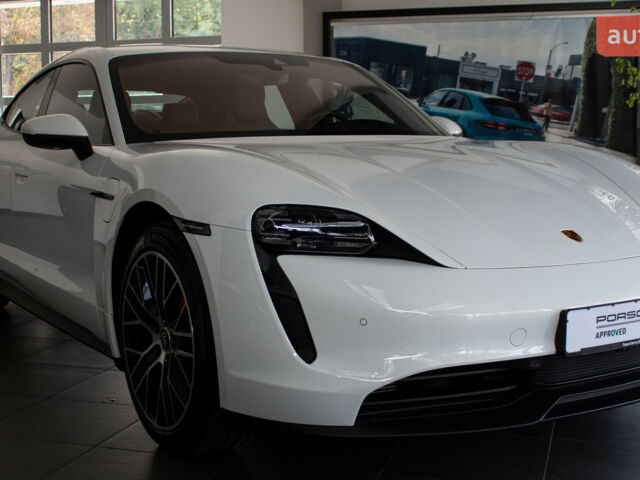 Порше Тайкан, объемом двигателя 0 л и пробегом 0 тыс. км за 100341 $, фото 2 на Automoto.ua