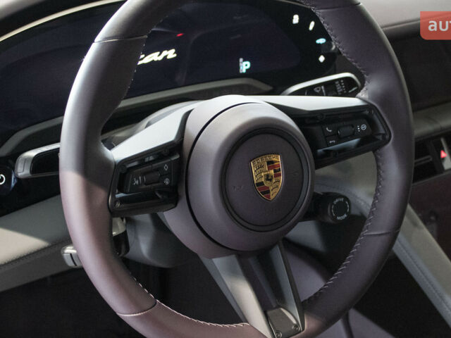 Порше Тайкан, объемом двигателя 0 л и пробегом 0 тыс. км за 100341 $, фото 12 на Automoto.ua