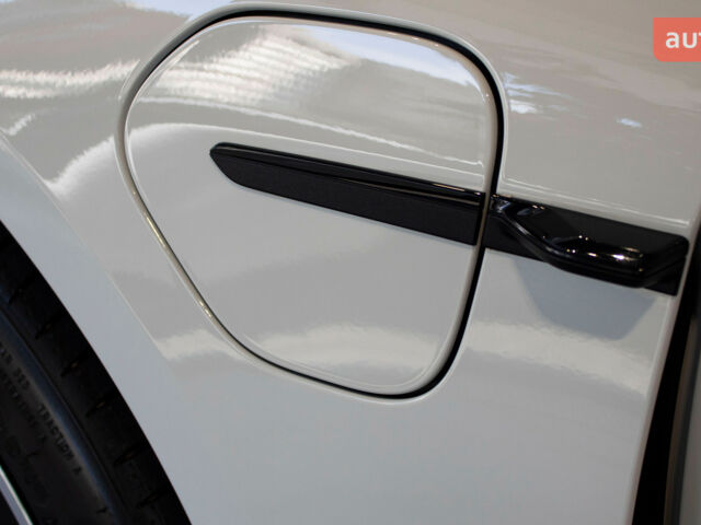 Порше Тайкан, объемом двигателя 0 л и пробегом 0 тыс. км за 100341 $, фото 27 на Automoto.ua