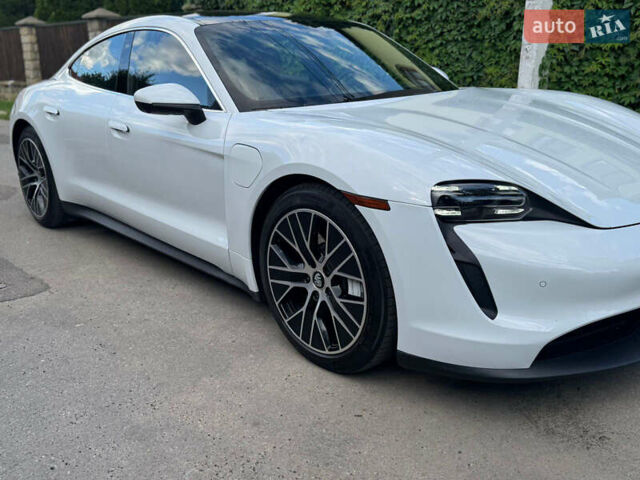 Порше Тайкан, об'ємом двигуна 0 л та пробігом 17 тис. км за 58100 $, фото 7 на Automoto.ua