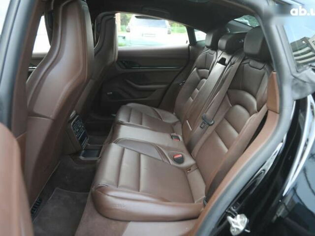 Порше Тайкан, объемом двигателя 0 л и пробегом 27 тыс. км за 61500 $, фото 14 на Automoto.ua