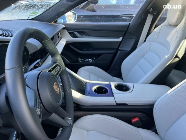 Порше Тайкан, объемом двигателя 0 л и пробегом 0 тыс. км за 215404 $, фото 36 на Automoto.ua