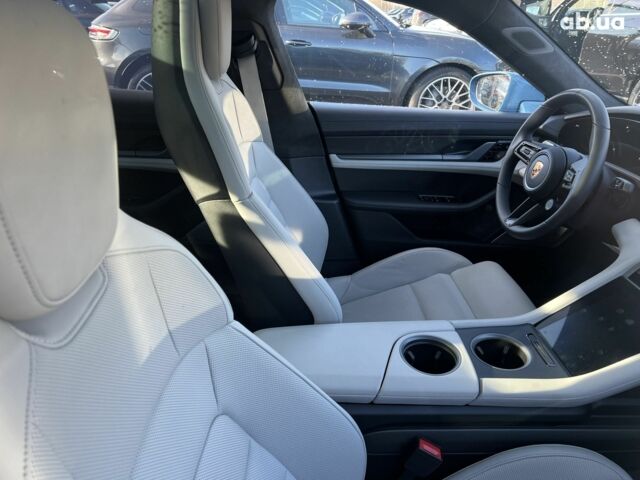 Порше Тайкан, объемом двигателя 0 л и пробегом 0 тыс. км за 215404 $, фото 25 на Automoto.ua