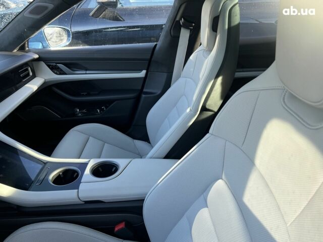 Порше Тайкан, объемом двигателя 0 л и пробегом 0 тыс. км за 215404 $, фото 40 на Automoto.ua