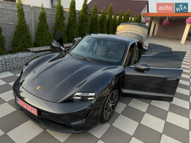 Серый Порше Тайкан, объемом двигателя 0 л и пробегом 129 тыс. км за 53500 $, фото 39 на Automoto.ua