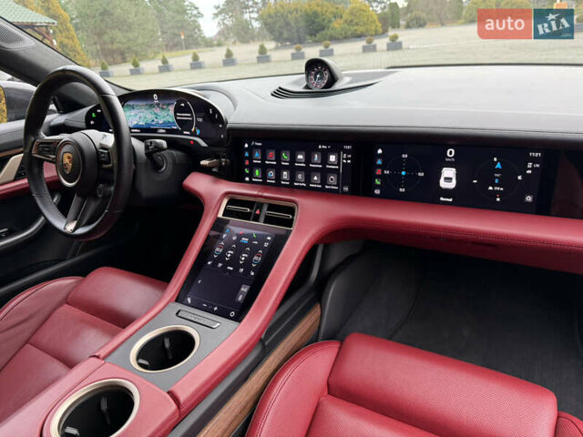 Сірий Порше Тайкан, об'ємом двигуна 0 л та пробігом 147 тис. км за 69890 $, фото 62 на Automoto.ua