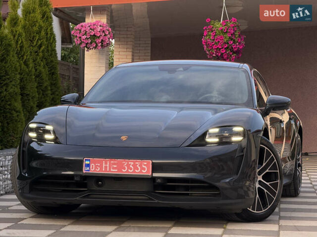 Серый Порше Тайкан, объемом двигателя 0 л и пробегом 129 тыс. км за 53500 $, фото 3 на Automoto.ua