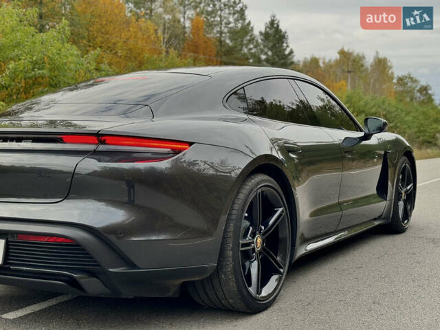 Порше Тайкан 2020 в Киеве на Automoto.ua Серый Порше Тайкан, объемом двигателя 0 л и пробегом 36 тыс. км за 83000 $, фото 11 на Automoto.ua