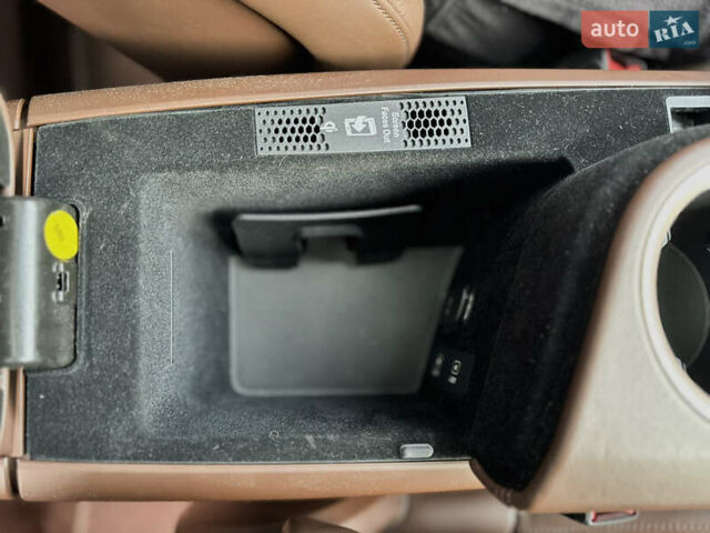 Порше Тайкан 2020 в Киеве на Automoto.ua Серый Порше Тайкан, объемом двигателя 0 л и пробегом 36 тыс. км за 83000 $, фото 55 на Automoto.ua