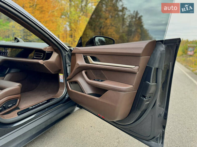 Порше Тайкан 2020 в Киеве на Automoto.ua Серый Порше Тайкан, объемом двигателя 0 л и пробегом 36 тыс. км за 83000 $, фото 31 на Automoto.ua
