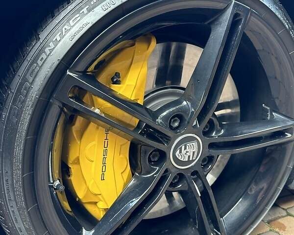 Серый Порше Тайкан, объемом двигателя 0 л и пробегом 58 тыс. км за 62000 $, фото 14 на Automoto.ua