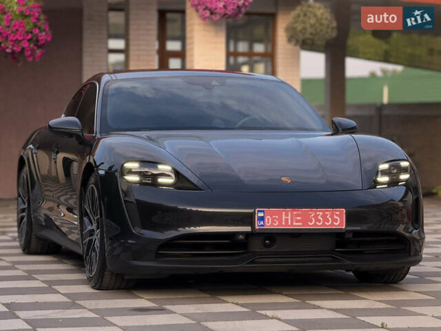 Серый Порше Тайкан, объемом двигателя 0 л и пробегом 129 тыс. км за 53500 $, фото 11 на Automoto.ua