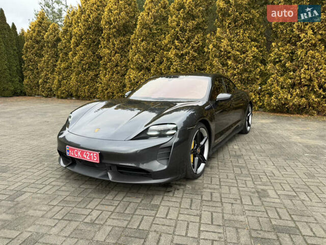 Сірий Порше Тайкан, об'ємом двигуна 0 л та пробігом 147 тис. км за 69890 $, фото 2 на Automoto.ua