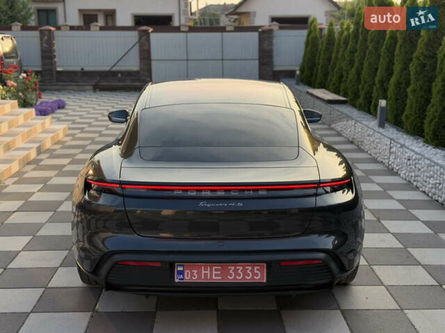 Серый Порше Тайкан, объемом двигателя 0 л и пробегом 129 тыс. км за 53500 $, фото 29 на Automoto.ua