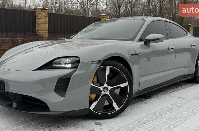 Серый Порше Тайкан, объемом двигателя 0 л и пробегом 24 тыс. км за 100000 $, фото 14 на Automoto.ua