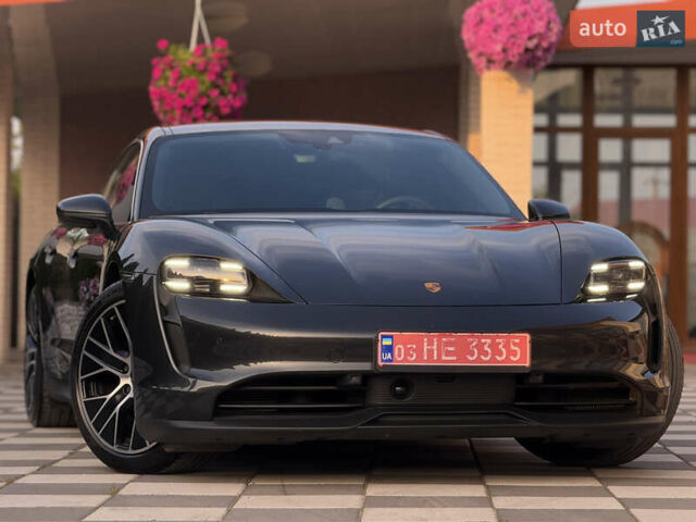 Серый Порше Тайкан, объемом двигателя 0 л и пробегом 129 тыс. км за 53500 $, фото 36 на Automoto.ua