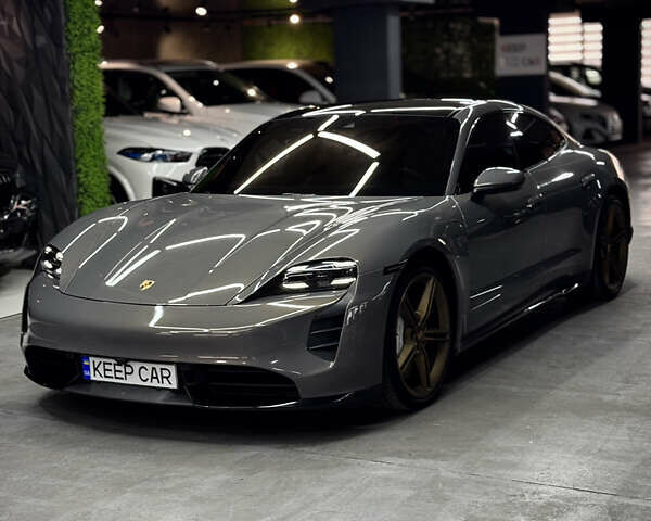 Серый Порше Тайкан, объемом двигателя 0 л и пробегом 75 тыс. км за 65000 $, фото 2 на Automoto.ua