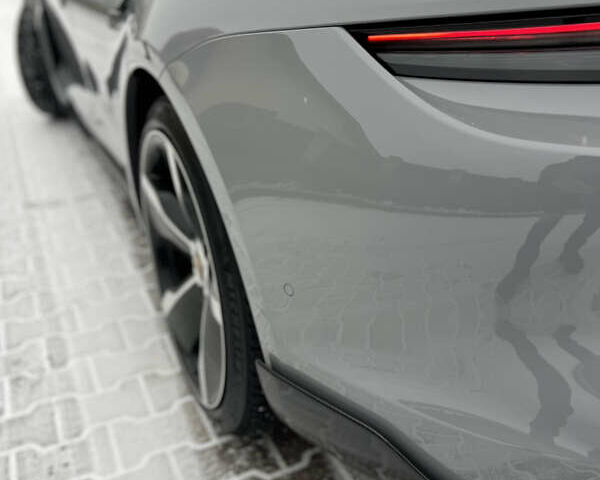 Серый Порше Тайкан, объемом двигателя 0 л и пробегом 24 тыс. км за 100000 $, фото 6 на Automoto.ua