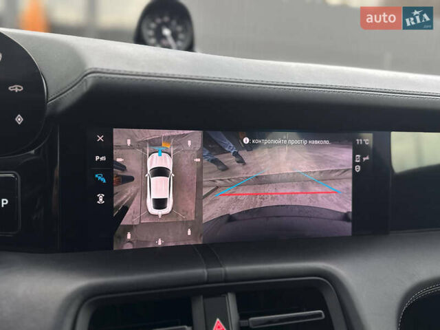 Серый Порше Тайкан, объемом двигателя 0 л и пробегом 69 тыс. км за 52000 $, фото 34 на Automoto.ua