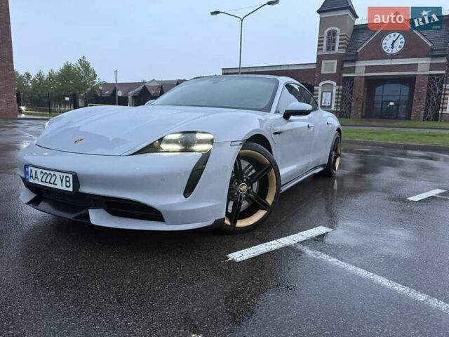 Сірий Порше Тайкан, об'ємом двигуна 0 л та пробігом 62 тис. км за 63000 $, фото 1 на Automoto.ua