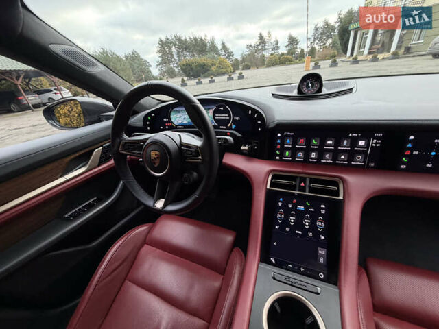 Сірий Порше Тайкан, об'ємом двигуна 0 л та пробігом 147 тис. км за 69890 $, фото 63 на Automoto.ua