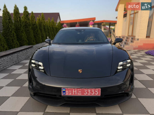 Серый Порше Тайкан, объемом двигателя 0 л и пробегом 129 тыс. км за 53500 $, фото 38 на Automoto.ua
