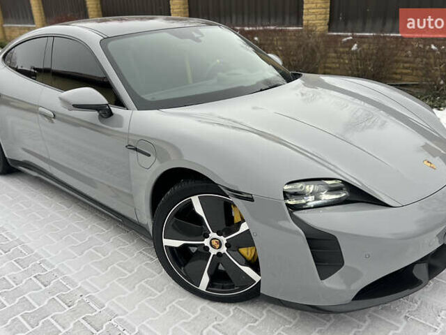 Серый Порше Тайкан, объемом двигателя 0 л и пробегом 24 тыс. км за 100000 $, фото 3 на Automoto.ua