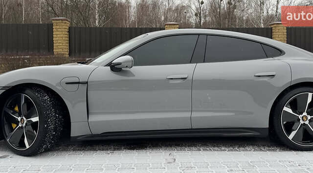 Серый Порше Тайкан, объемом двигателя 0 л и пробегом 24 тыс. км за 100000 $, фото 11 на Automoto.ua
