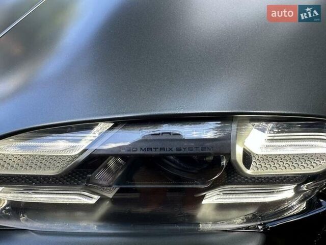 Серый Порше Тайкан, объемом двигателя 0 л и пробегом 58 тыс. км за 62000 $, фото 18 на Automoto.ua